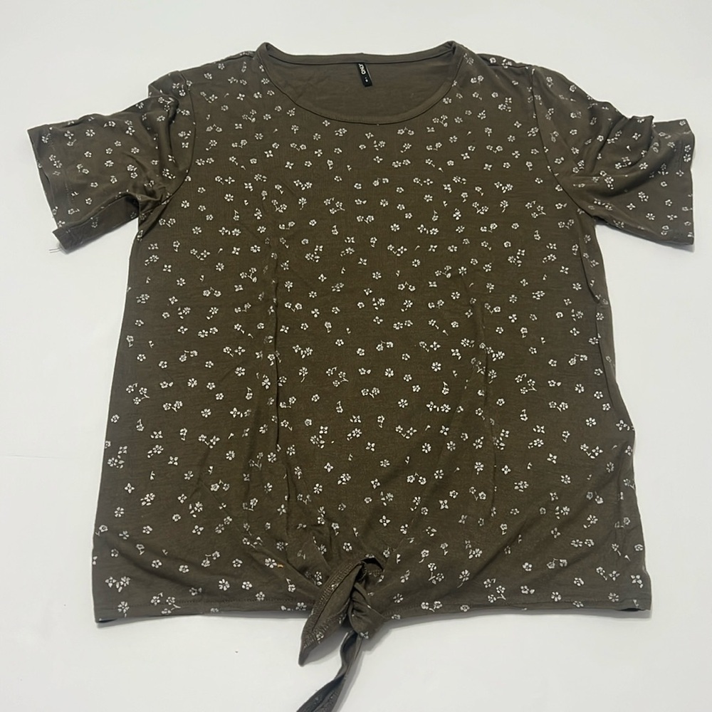 Small Only floral TieFront t-shirt - Picture 1 of 6